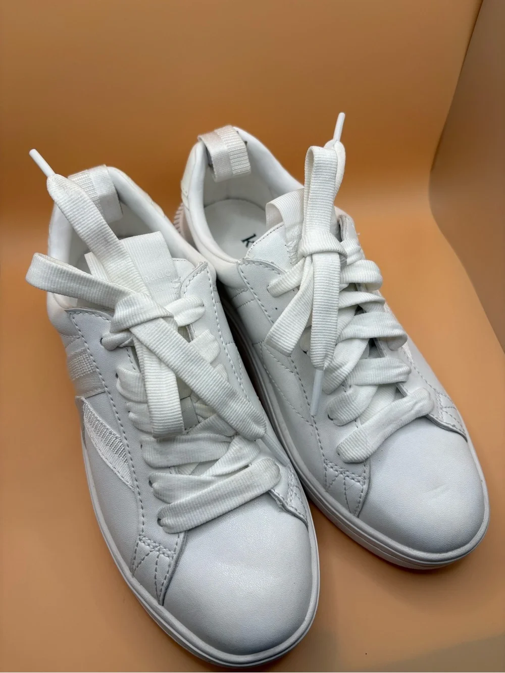 kate spade White Leather Low-Top Sneakers
